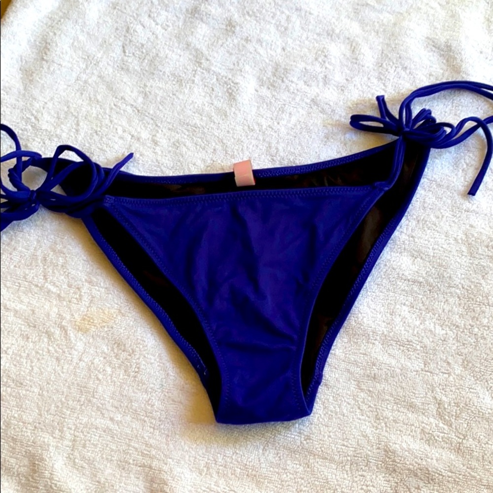 Victoria’s Secret bottoms